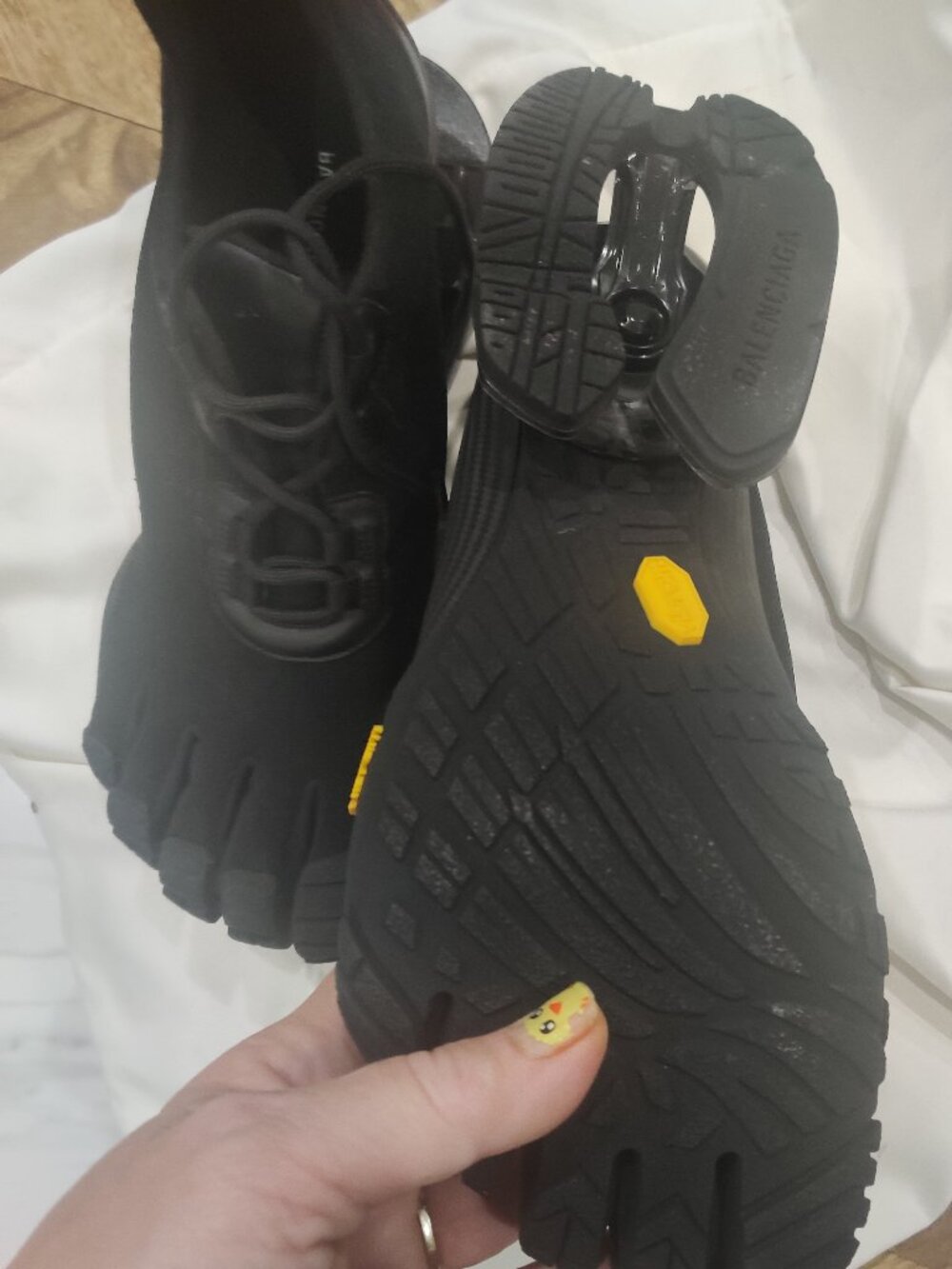 Balenciaga Five finger vibram shoes size 43 UNISEX 11M 13W $1498.00 - Picture 5 of 6